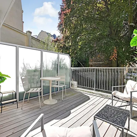 Cozy With Balcony 2 Guests 16th 度假居 *