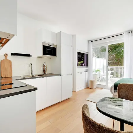 Nyaraló Cozy With Balcony 2 Guests 16th