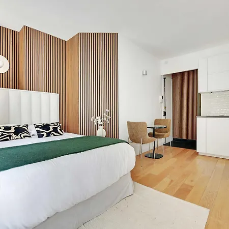 Cozy With Balcony 2 Guests 16th Párizs